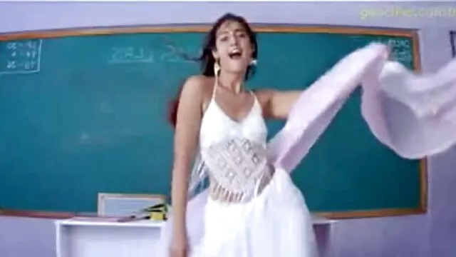 زملاء صور سكس اجنبية مترجمة العمل اللعين