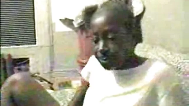 تبادل لاطلاق النار قصص سكس اجنبية مترجمة الصورة كنت في المنزل